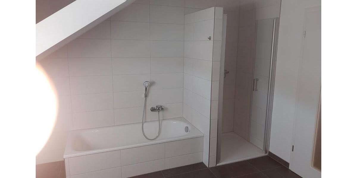Dachgeschoßwohnung Gailingen am Hochrhein - 4 Zimmer, 106 m&sup2;, 398.000&euro; | Angebot:27072493