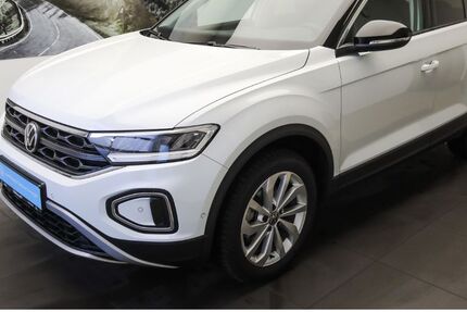VW T-Roc 11.818 km 26.930 &euro; Holzminden 37603