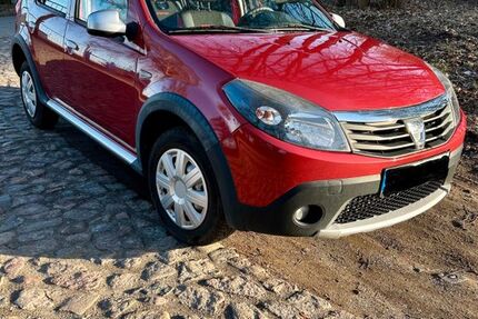 Dacia Sandero 68.000 km 5.900 &euro; Stralsund 18439