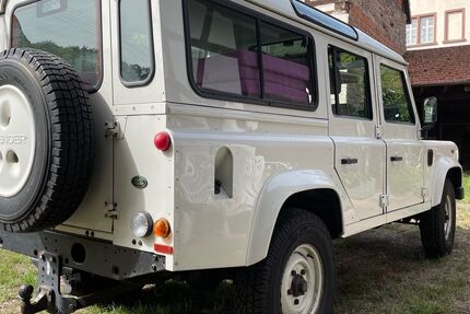 Land Rover Defender 182.000 km 28.500 &euro; Böllenborn 76887