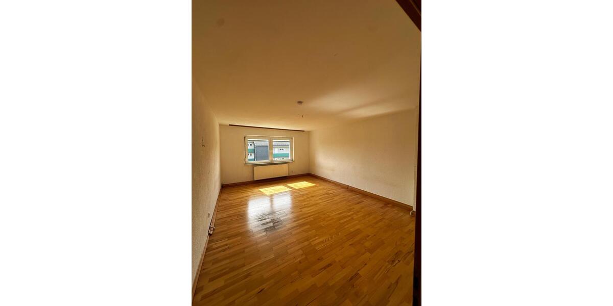 Etagenwohnung Wipperfürth - 3 Zimmer, 99 m&sup2;, 750&euro; | Angebot:25444563