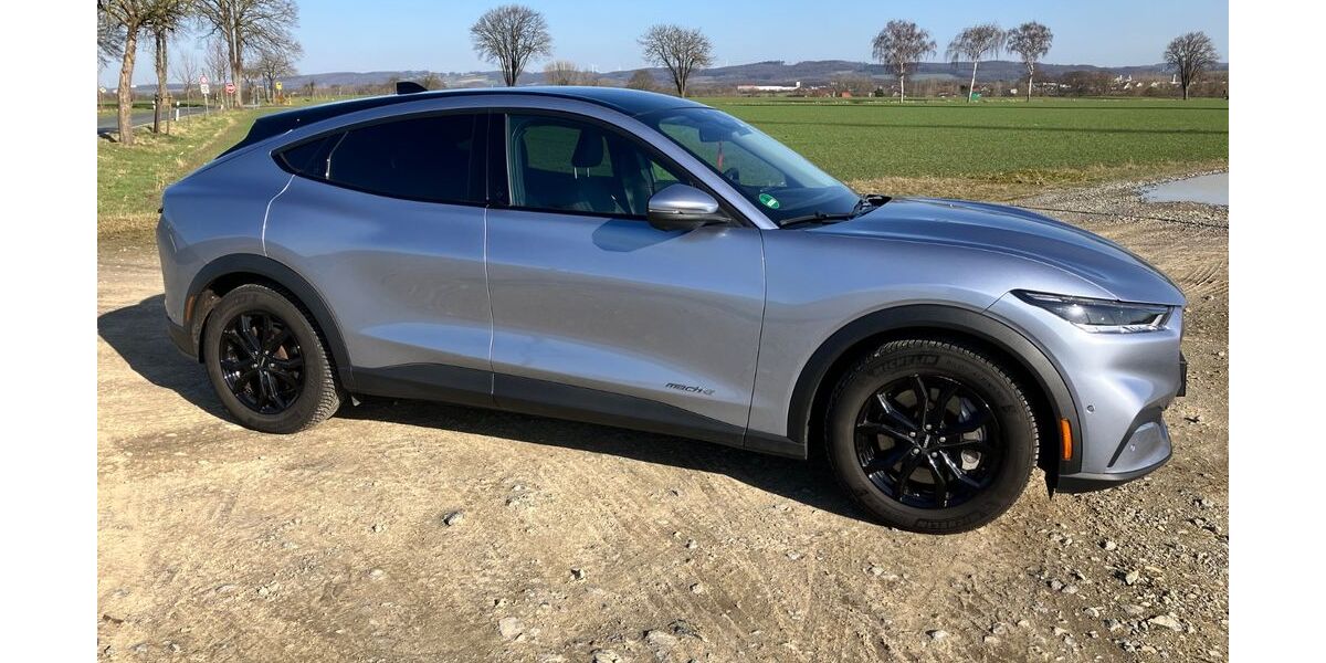 Ford Mustang Mach-E 73.900 km 22.900 &euro; Lemgo 32657