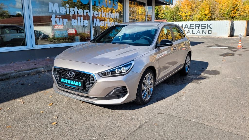 Hyundai i30 45.358 km 15.950 &euro; Leipzig 04289