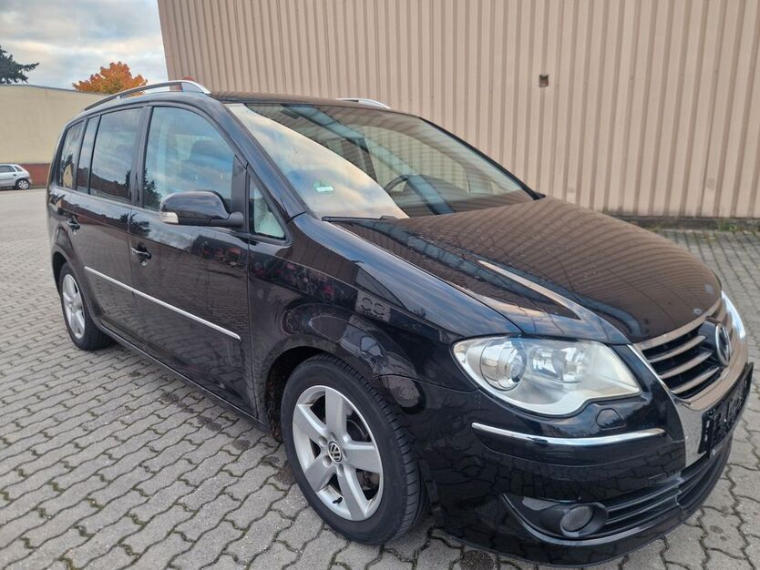 VW Touran 232.200 km 2.900 € Wendelstein 90530