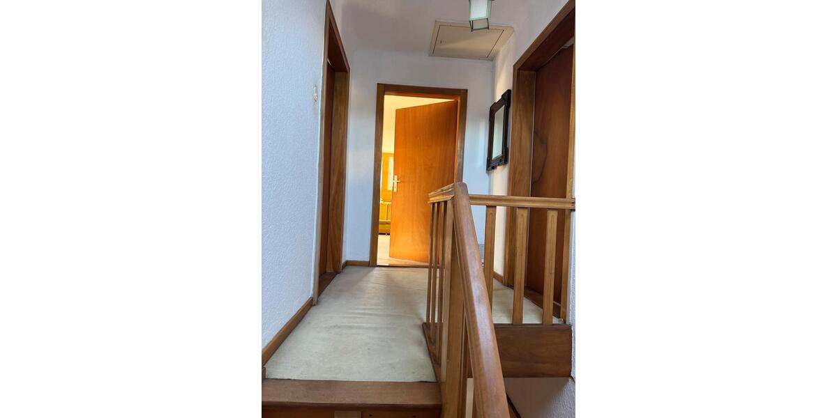 Doppelhaushälfte Schwalbach - 6 Zimmer, 136 m&sup2;, 160.000&euro; | Angebot:27225706