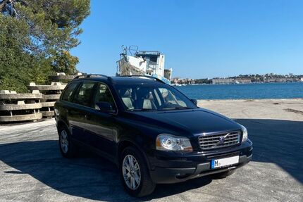 Volvo XC90 200.000 km 8.900 &euro; München 81549