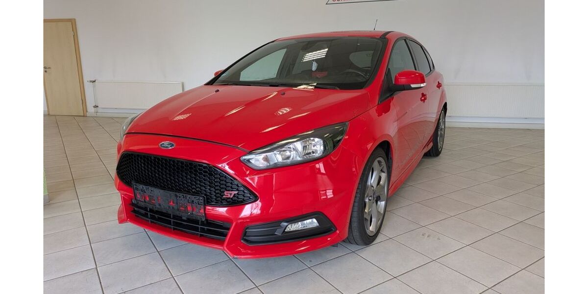 Ford Focus 74.250 km 13.490 &euro; Schmalkalden 98574