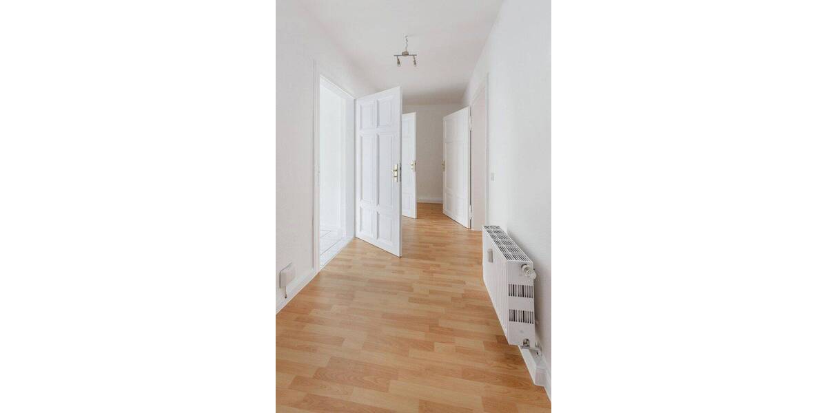 Etagenwohnung Görlitz Innenstadt - 2 Zimmer, 76 m&sup2;, 79.000&euro; | Angebot:26886551