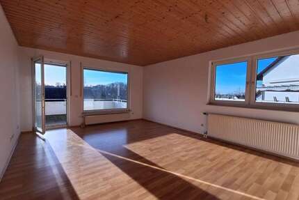 Wohnung Marbach - 4 Zimmer, 121 m&sup2;, 1.500&euro; | Angebot:24816677