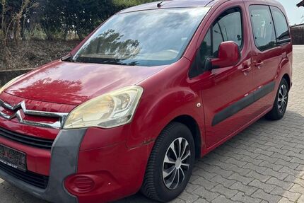 Citroen Berlingo 236.636 km 2.299 &euro; München 81243