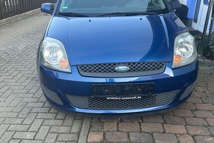 Ford Fiesta 104.500 km 1.990 &euro; Wolfenbüttel 38304