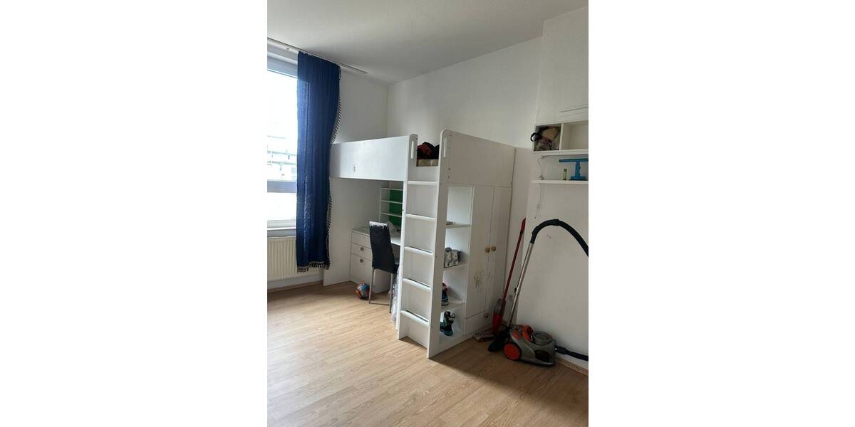 Zimmer Wilhelmshaven Innenstadt - 5 Zimmer, 120 m&sup2;, 700&euro; | Angebot:25696213