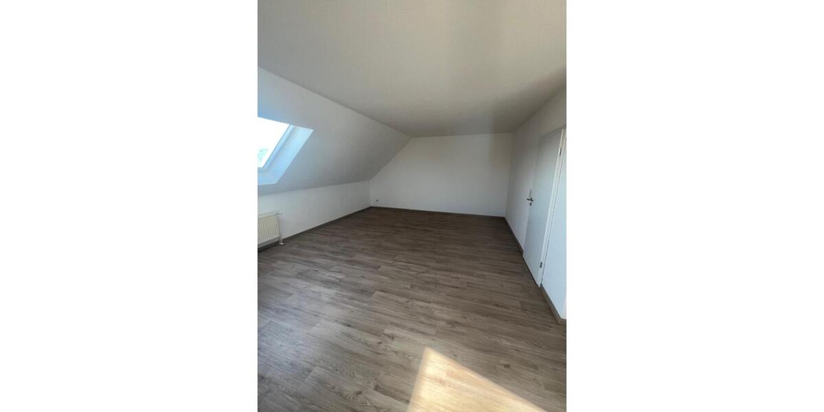 Dachgeschoßwohnung Minden Bärenkämpen - 3 Zimmer, 83 m&sup2;, 540&euro; | Angebot:25401590