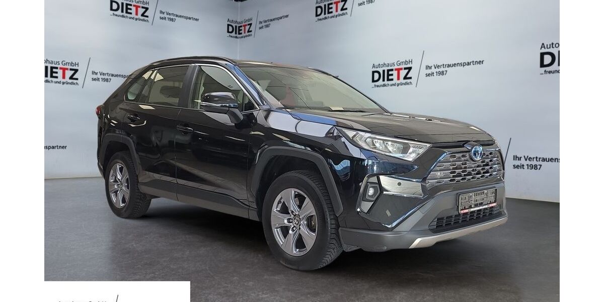 Toyota RAV 4 94.800 km 29.790 &euro; Wildau 15745