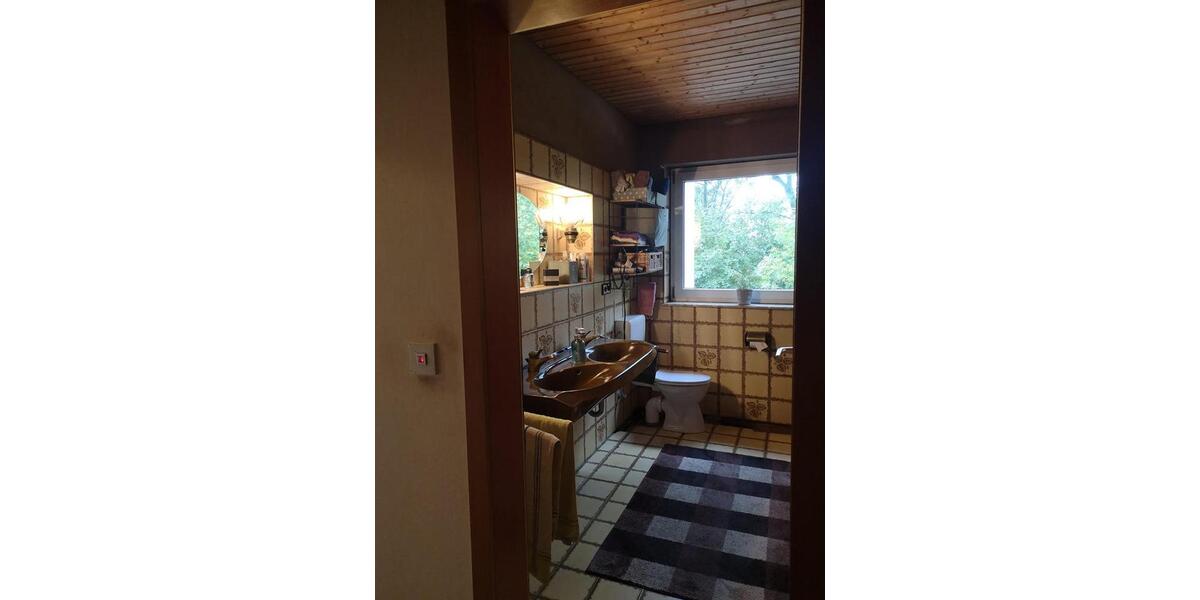 Einfamilienhaus Hessisch Oldendorf - 8 Zimmer, 180 m&sup2;, 143.000&euro; | Angebot:26903258