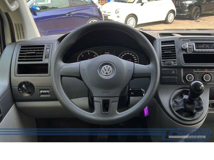 VW T5 Transporter Kombi 1. Hand 8 sitzer 169.000 km 14.990 € Berlin 13187