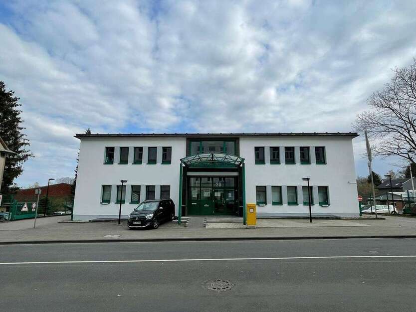 Büro in Solingen 2.390.000 € 1750 m²