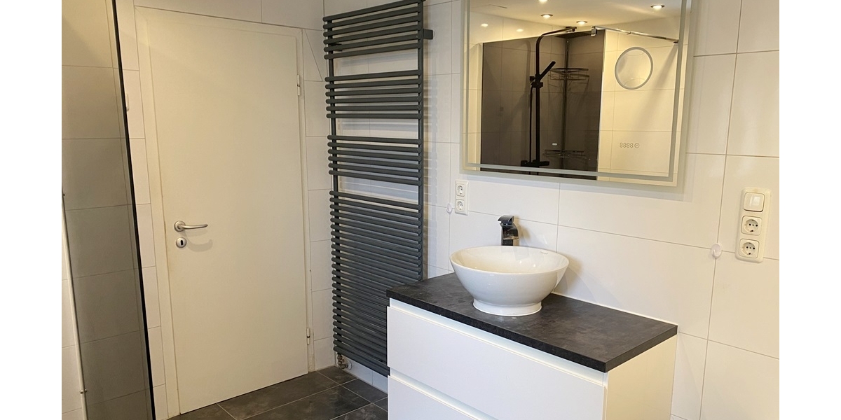 Wohntraum in Augsburg-Bärenkeller Ein- oder Zweifamilienhaus mit Pool - Zweifamilienhaus Augsburg / Bärenkeller Bärenkeller | Angebot:27312622