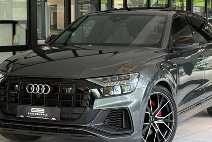 Audi Q8 94.000 km 64.990 € Hamburg 22529