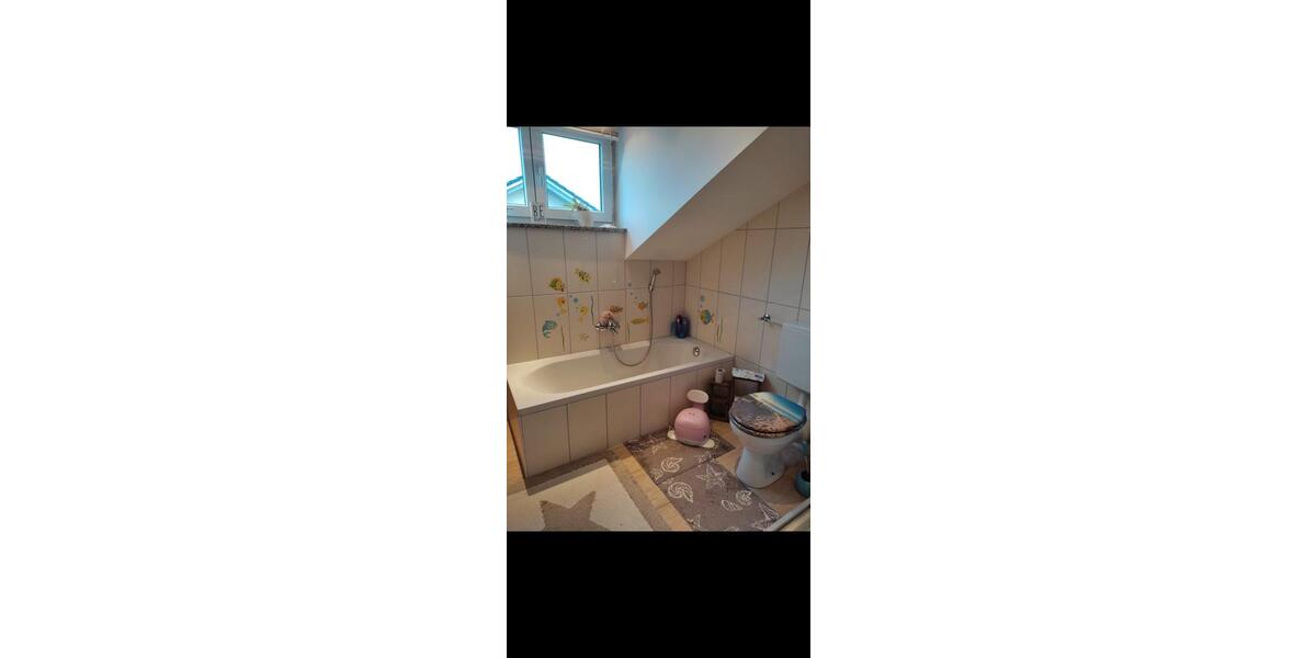 Etagenwohnung Hengersberg - 4 Zimmer, 125 m&sup2;, 850&euro; | Angebot:26384522