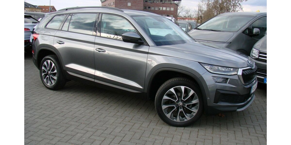 Skoda Kodiaq 1.5TSi Clever ACC MATIX AHK Kamera Navi 19.530 km 29.980 &euro; Falkensee 14612
