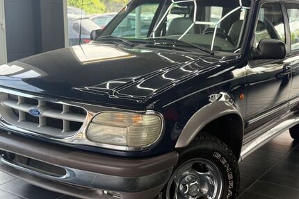 Ford Explorer 215.000 km 3.500 &euro; Bietigheim 76467
