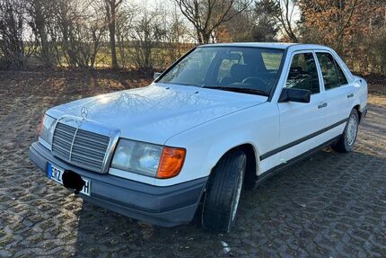 Mercedes-Benz 200 282.000 km 3.900 &euro; Drebach 09430