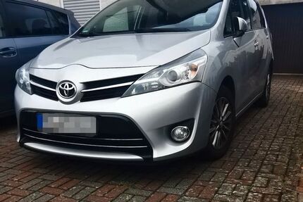 Toyota Verso 182.000 km 8.998 &euro; Mainz 55126