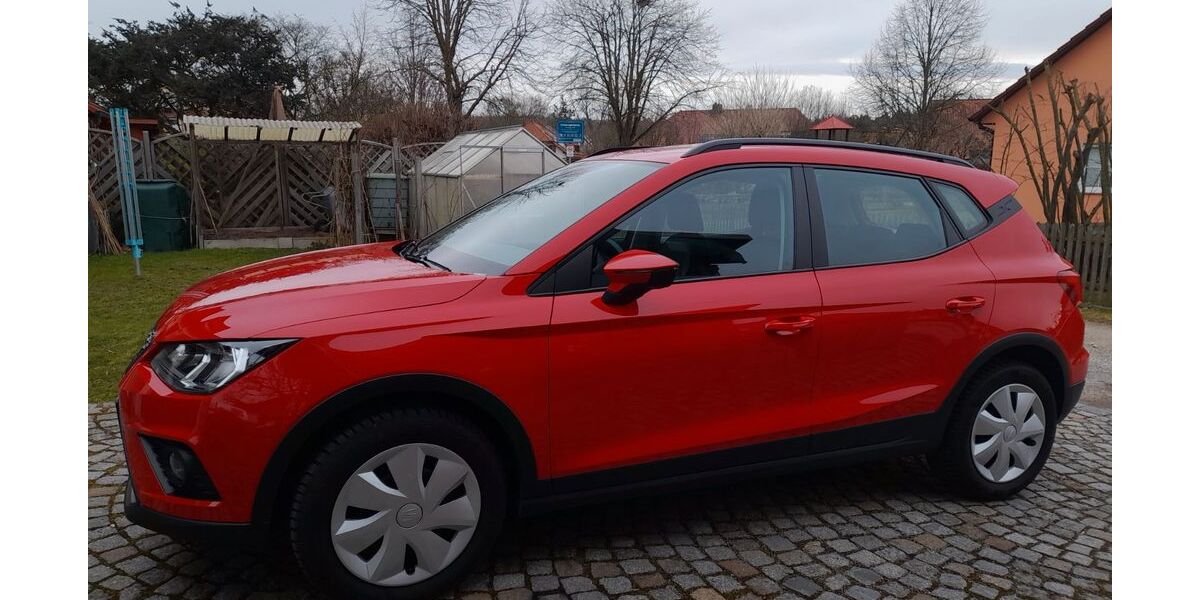 Seat Arona 82.882 km 11.450 &euro; Maxhütte-Haidhof 93142