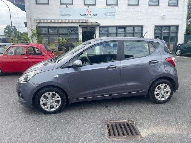 i10