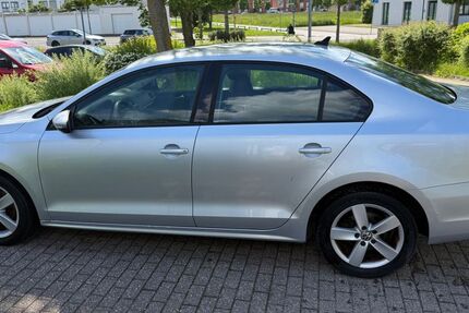 VW Jetta 237.000 km 2.250 &euro; Aldenhoven 52457