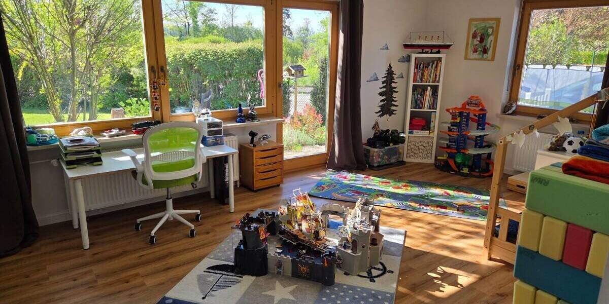 Einfamilienhaus Burghausen - 8 Zimmer, 298 m&sup2;, 1.180.000&euro; | Angebot:26730817