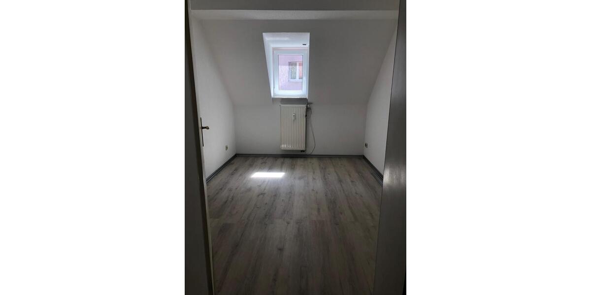 Mehrfamilienhaus, Wohnhaus Suhl - 9 Zimmer, 260 m&sup2;, 295.000&euro; | Angebot:27109797