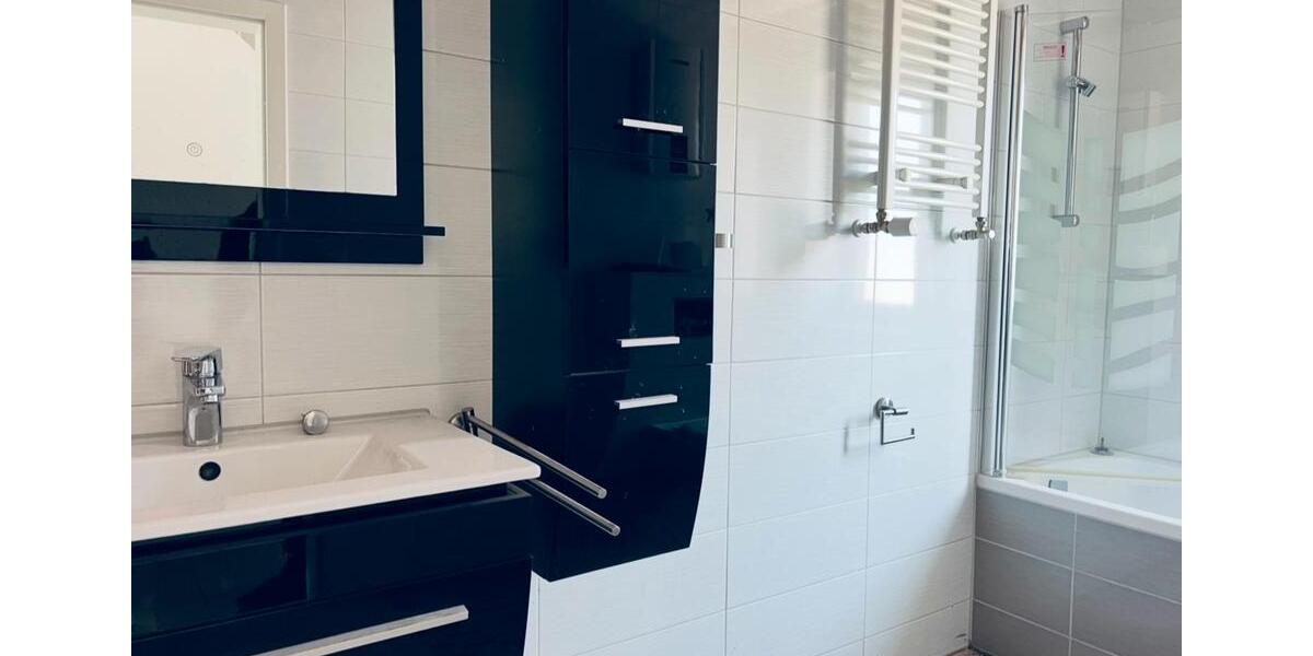 Etagenwohnung Nordendorf - 4 Zimmer, 161 m&sup2;, 2.000&euro; | Angebot:26677294
