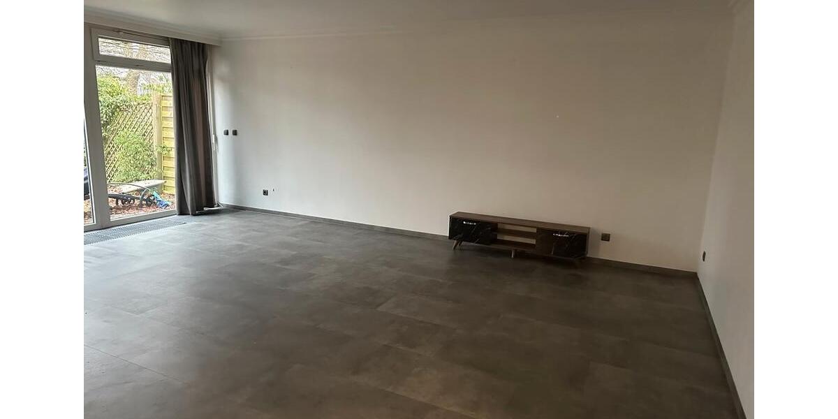 Doppelhaushälfte Henstedt-Ulzburg Ulzburg - 5 Zimmer, 155 m&sup2;, 2.300&euro; | Angebot:24585398