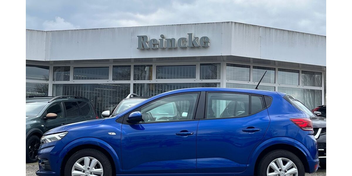 Dacia Sandero 14.420 km 14.590 &euro; Neubrandenburg 17036