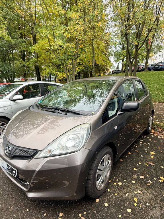 Honda Jazz 71.000 km 5.700 € Chemnitz 09116