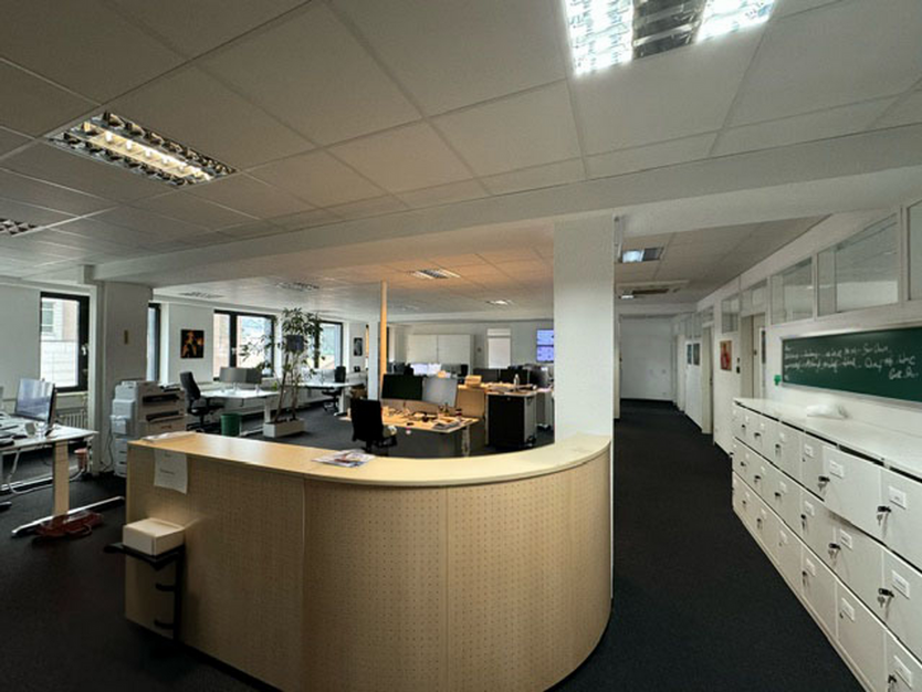 Büro in Stuttgart 7.466,50 € 298.66 m²