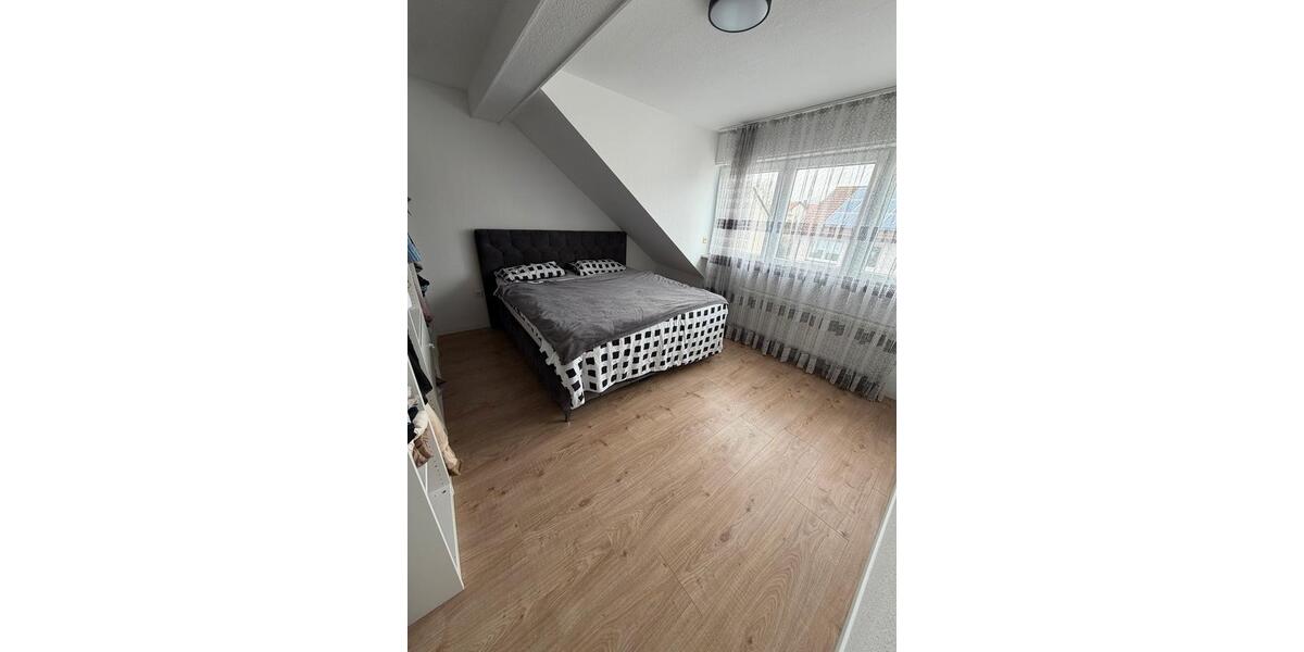 Dachgeschoßwohnung Rüthen - 3 Zimmer, 88 m&sup2;, 550&euro; | Angebot:26326066