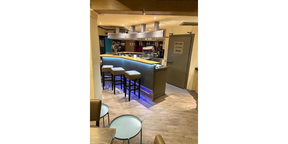 Vollausgestattetes Café in Neu Ulm zur Pacht zimmer