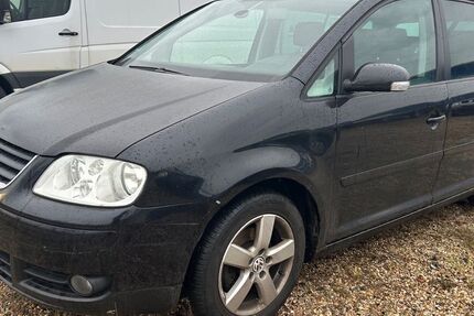 VW Touran 165.456 km 1.499 &euro; Berlin Wilmersdorf 10715