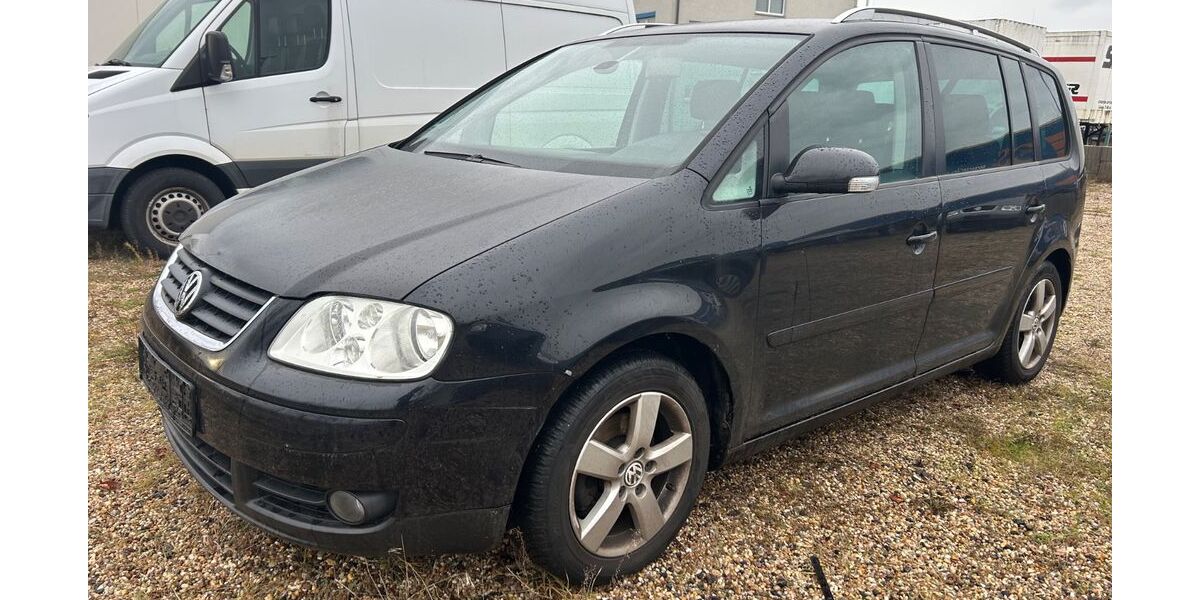 VW Touran 165.456 km 1.499 &euro; Berlin Wilmersdorf 10715