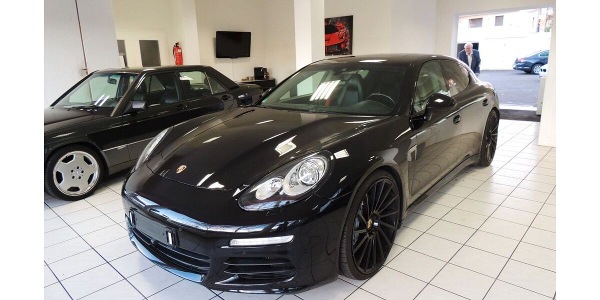 Porsche Panamera 129.000 km 36.999 &euro; Metzingen 72555