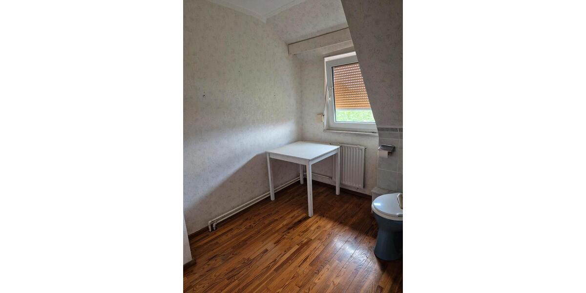 Einfamilienhaus Gerolzhofen - 5 Zimmer, 123 m&sup2;, 250.000&euro; | Angebot:25917862