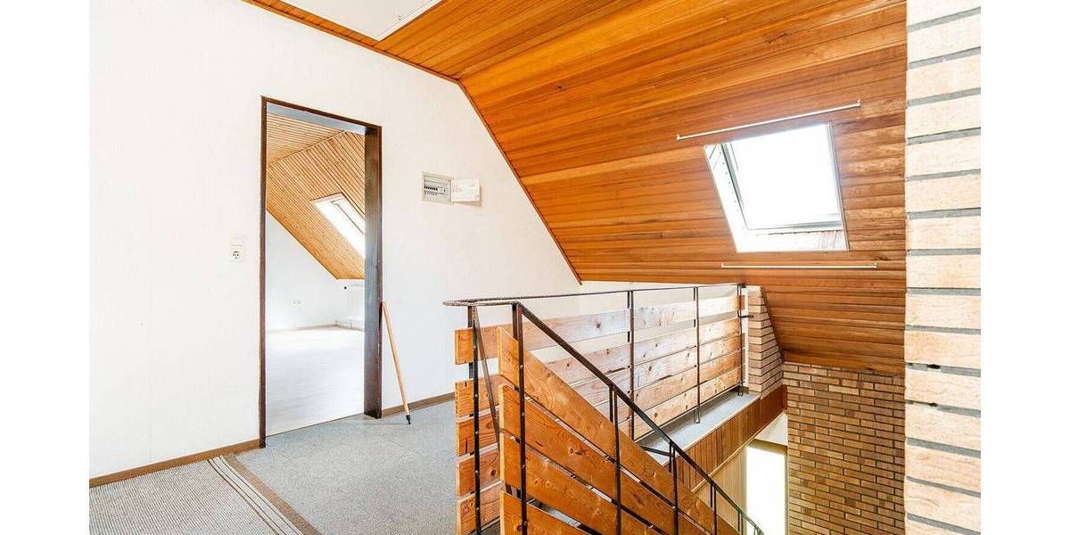 Einfamilienhaus Blomberg - 1 Zimmer, 240 m&sup2;, 399.000&euro; | Angebot:26815807