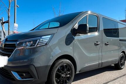 Renault Trafic 51.500 km 30.599 &euro; München 81243