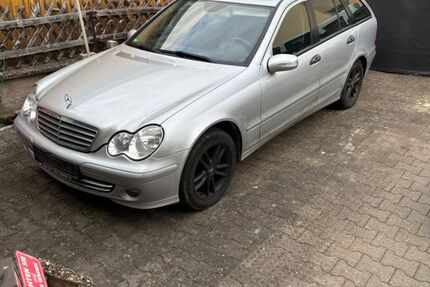 Mercedes-Benz C 200 220.000 km 2.450 &euro; Kohlberg 92702