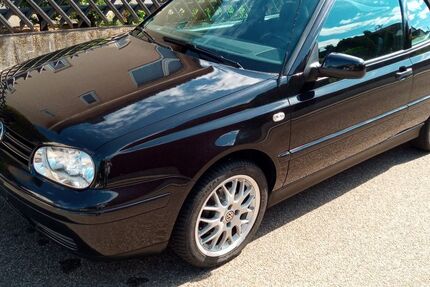 VW Golf 121.000 km 5.900 &euro; Neumarkt 92318