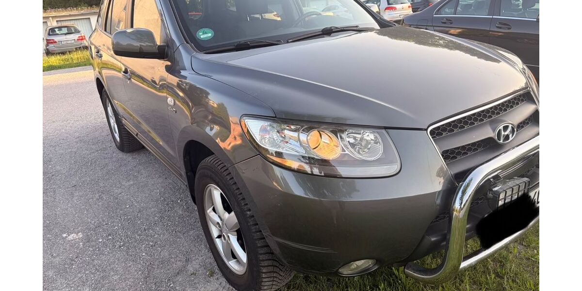 Hyundai SANTA FE 175.000 km 3.500 &euro; Rosenheim 83024