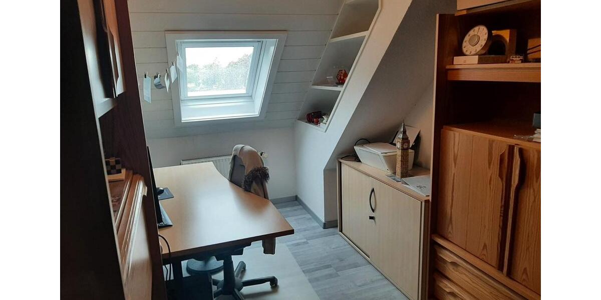 Dachgeschoßwohnung Erkelenz - 3 Zimmer, 76 m&sup2;, 460&euro; | Angebot:26408141